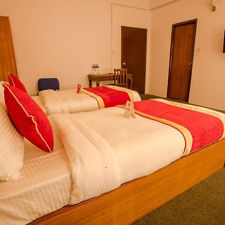 Oyo 135 Lost Garden Apartment And Guest House Katmandu Zewnętrze zdjęcie