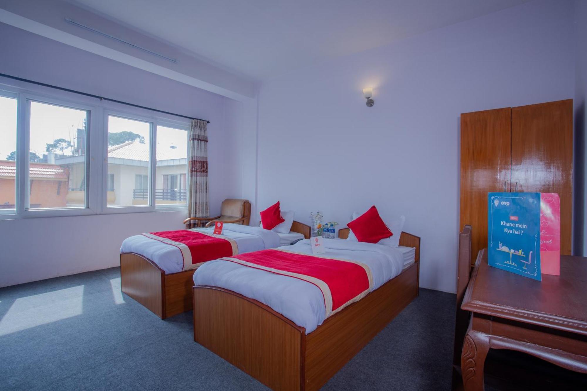 Oyo 135 Lost Garden Apartment And Guest House Katmandu Zewnętrze zdjęcie