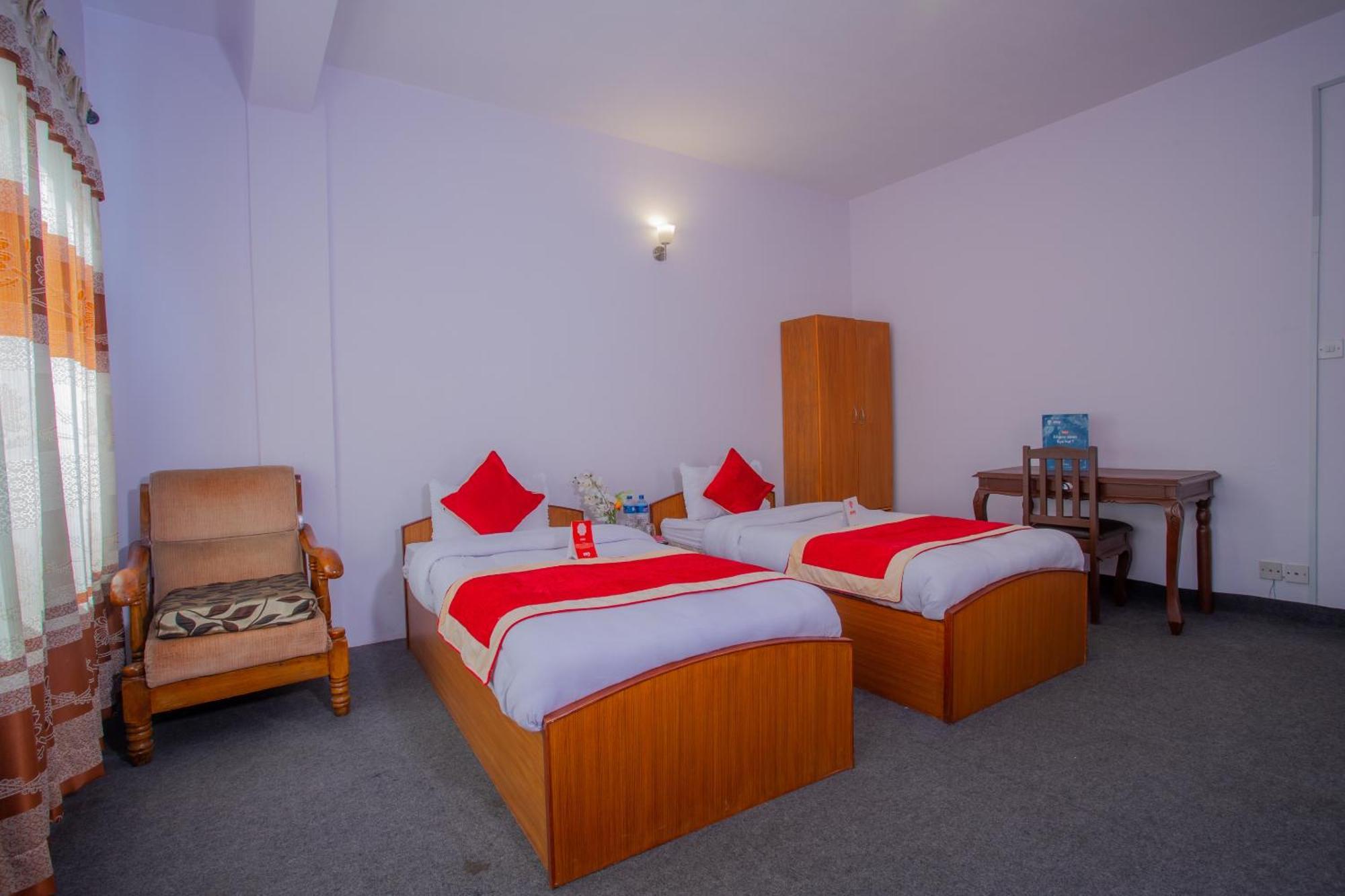 Oyo 135 Lost Garden Apartment And Guest House Katmandu Zewnętrze zdjęcie