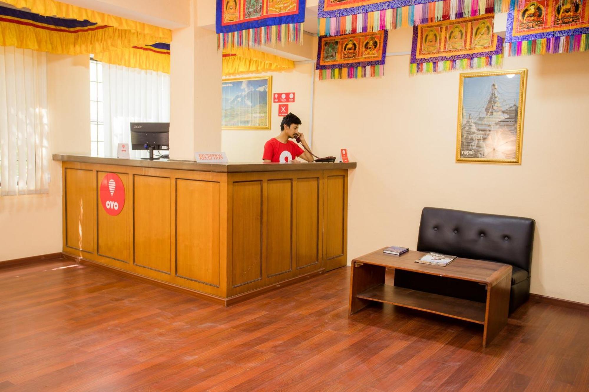 Oyo 135 Lost Garden Apartment And Guest House Katmandu Zewnętrze zdjęcie