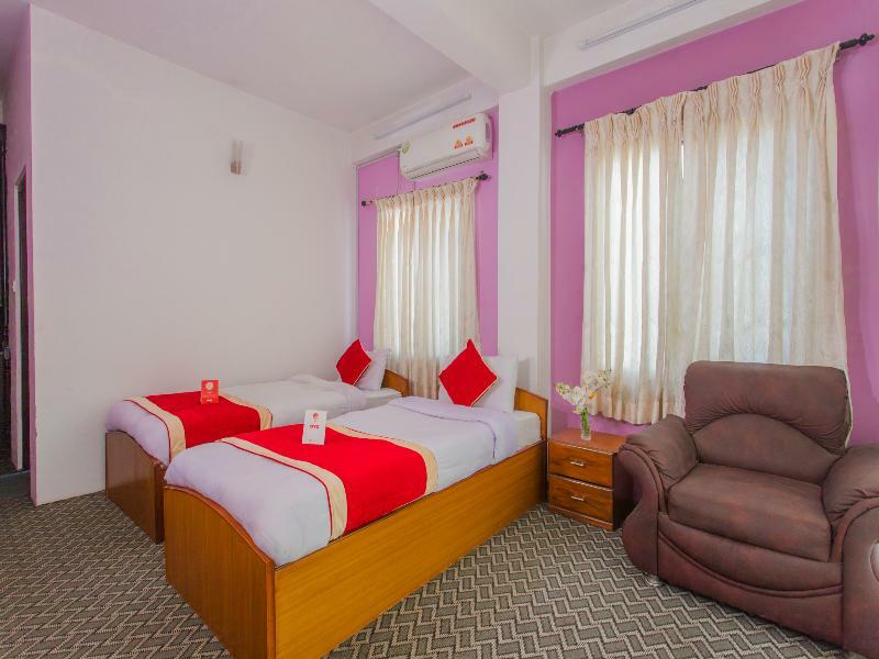 Oyo 135 Lost Garden Apartment And Guest House Katmandu Zewnętrze zdjęcie